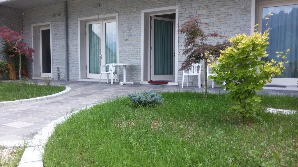 Affittacamere Rubino Guest House Ponte nellʼAlpi エクステリア 写真