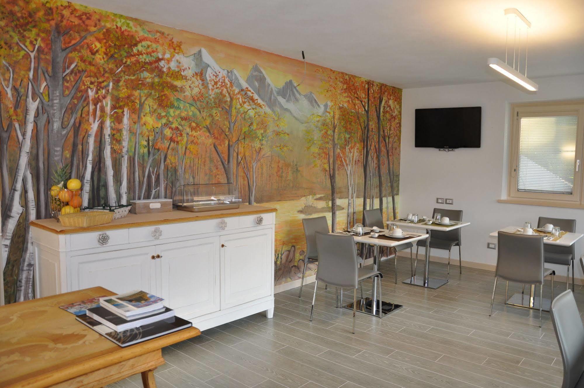 Affittacamere Rubino Guest House Ponte nellʼAlpi エクステリア 写真