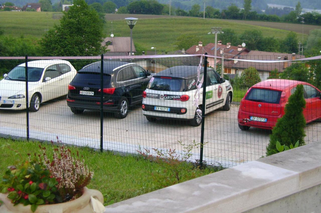 Affittacamere Rubino Guest House Ponte nellʼAlpi エクステリア 写真